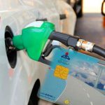 وزیر اقتصاد: دولت امسال برنامه‌ای برای افزایش قیمت بنزین ندارد